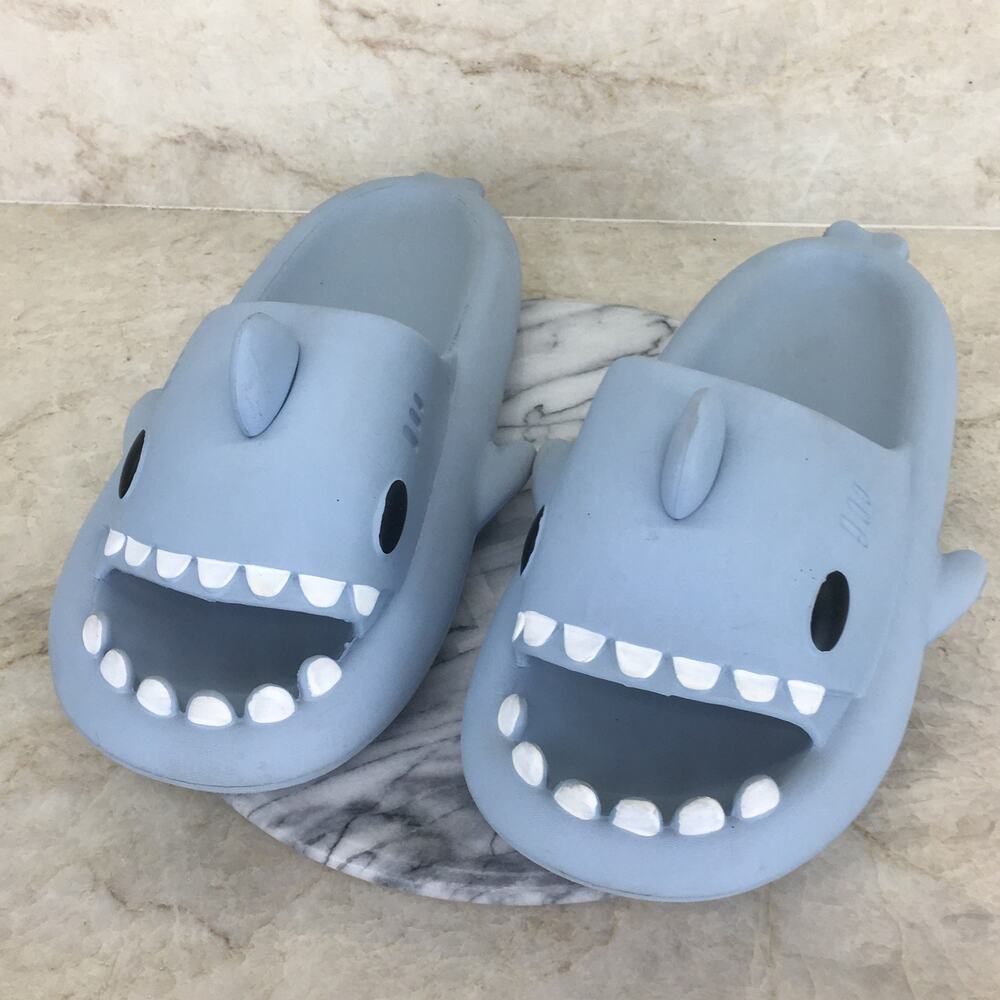 Blue Foam Shark  Slippers Size CN 44-45  (Men's 10   Women's 11.5)